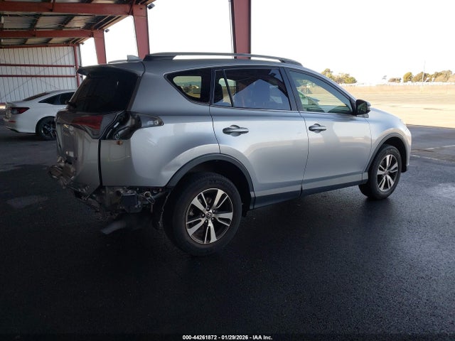 JTMWFREV4JJ192794 Toyota Rav4 Xle