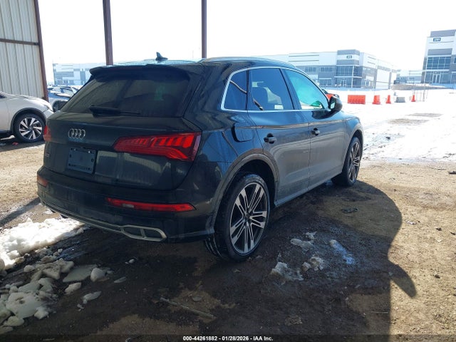 2019 AUDI SQ5 WA1A4AFY6K2086136 Photo 3