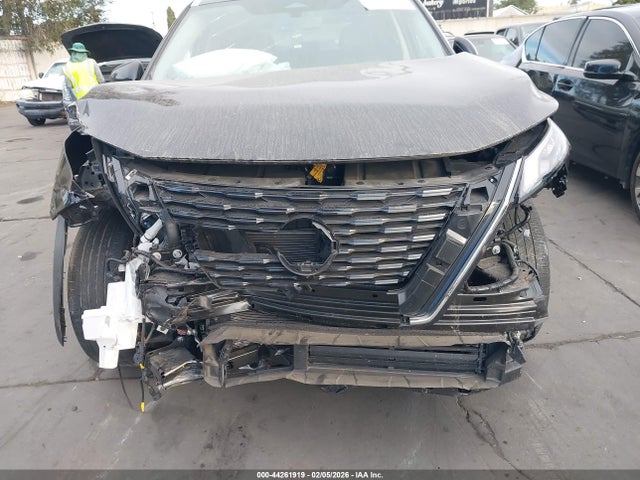 5N1BT3CA9PC833662 Nissan Rogue Sl Fwd