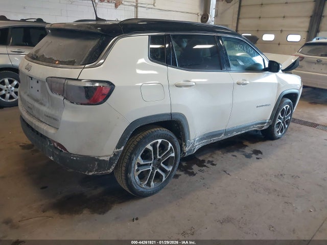 2022 JEEP COMPASS 3C4NJDCB8NT201839 Photo 3