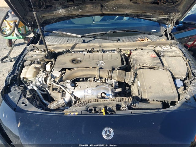 W1K3G4EB4NJ338762 Mercedes-Benz A 220