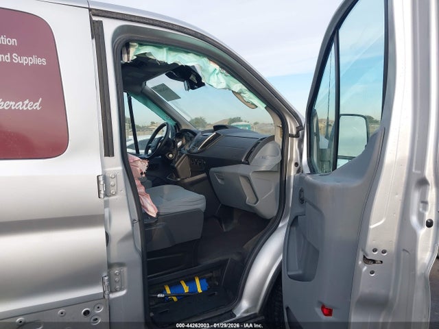 1FMZK1ZM9FKB23043 Ford Transit-150 Xlt