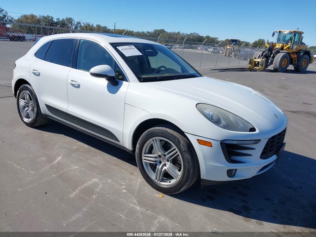 2015 PORSCHE MACAN WP1AB2A53FLB68032 Photo 0