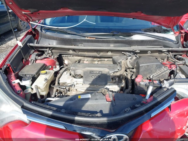 2T3ZFREV5GW243727 Toyota RAV4 LE
