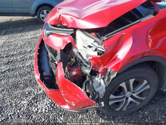 2T3ZFREV5GW243727 Toyota RAV4 LE