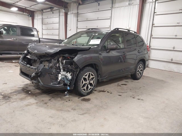 2022 SUBARU FORESTER JF2SKAEC1NH416421 Photo 1