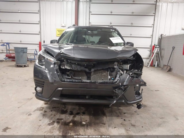 2022 SUBARU FORESTER JF2SKAEC1NH416421 Photo 5