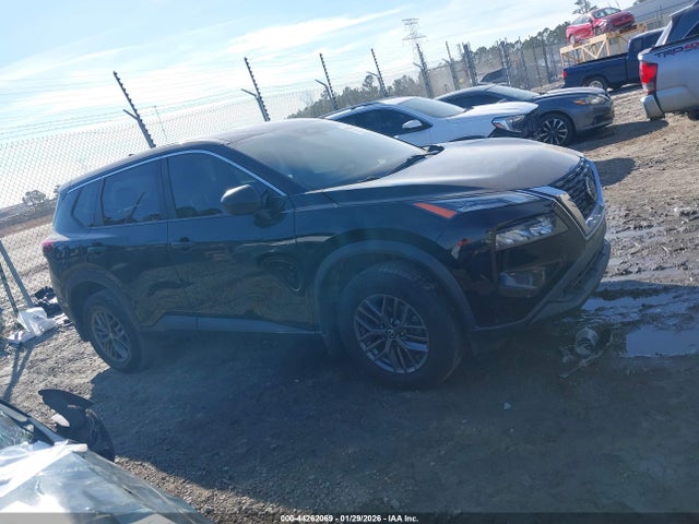 JN8AT3AA9MW001854 Nissan Rogue S Fwd