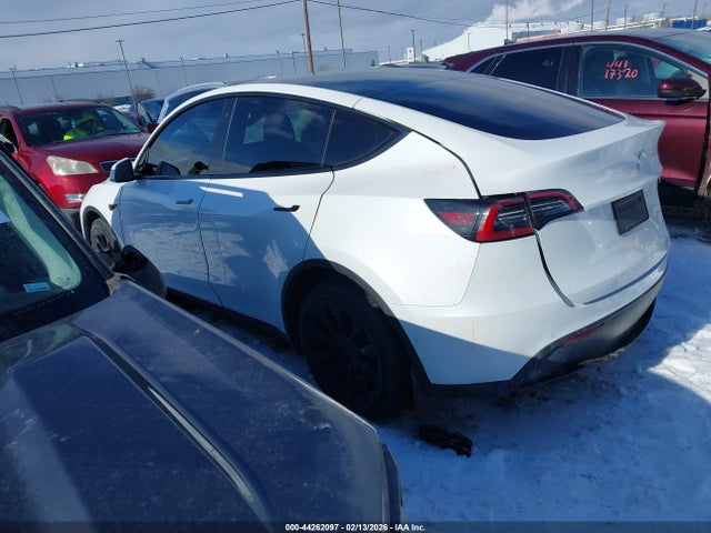 2022 TESLA MODEL Y 7SAYGDEE6NF386977 Photo 2
