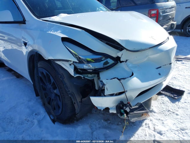 2022 TESLA MODEL Y 7SAYGDEE6NF386977 Photo 5