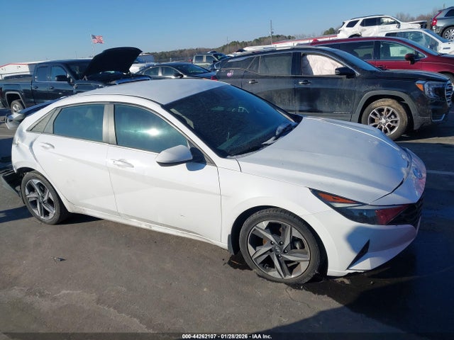 44262107 :رقم المزاد ، 5NPLS4AG2PH115013 vin ، 2023 Hyundai Elantra Sel مزاد بيع