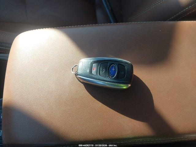 Продажа на аукционе авто 2019 Subaru Outback 3.6r Touring, vin: 4S4BSETC1K3250558, номер лота: 44262110