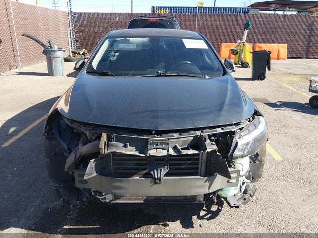 1G1ZC5ST5HF261239 Chevrolet Malibu 1fl