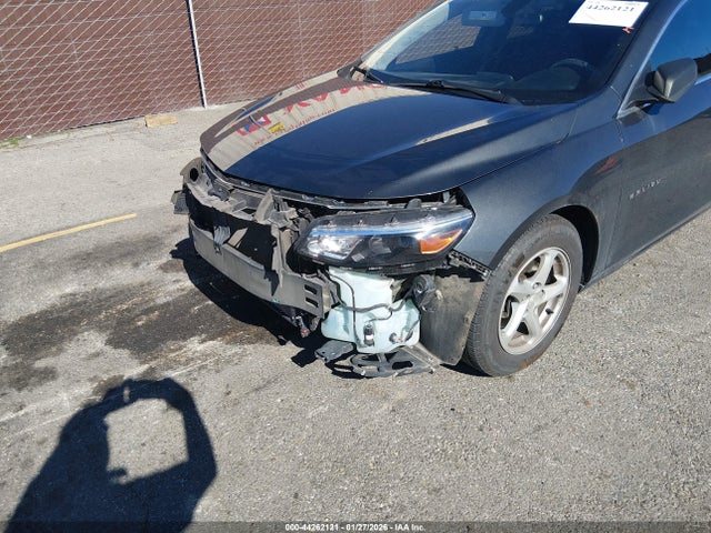 1G1ZC5ST5HF261239 Chevrolet Malibu 1fl