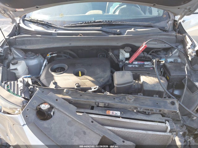 KM8JT3AFXFU100071 Hyundai TUCSON GLS