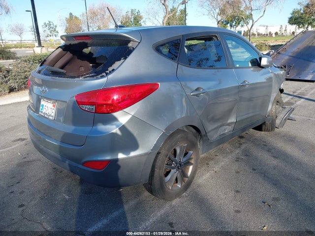 KM8JT3AFXFU100071 Hyundai TUCSON GLS