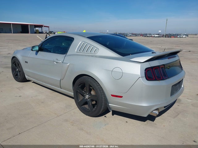 2013 FORD MUSTANG 1ZVBP8CF1D5261985 Photo 2