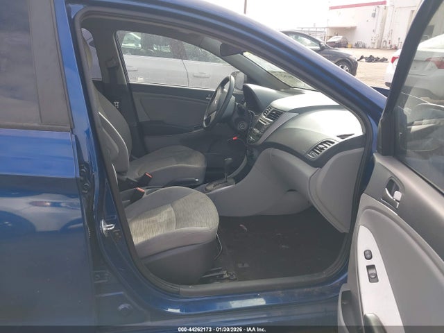 KMHCT4AE5HU318203 Hyundai ACCENT SE