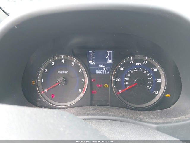 KMHCT4AE5HU318203 Hyundai ACCENT SE