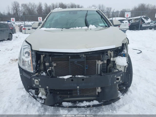 44262196 :رقم المزاد ، 3GYFNBE30FS516302 vin ، 2015 Cadillac Srx Luxury Collection مزاد بيع