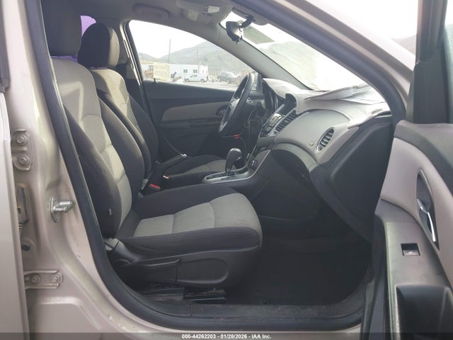 1G1PA5SG0E7288306 Chevrolet Cruze Ls Auto