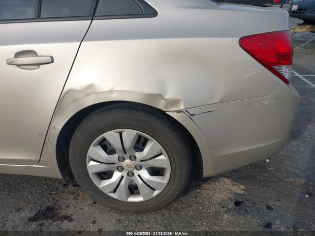 1G1PA5SG0E7288306 Chevrolet Cruze Ls Auto