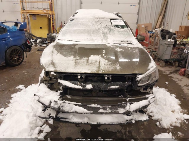 2020 Subaru Outback Limited მანქანა იყიდება აუქციონზე, vin: 4S4BTANC7L3217780, აუქციონის ნომერი: 44262289