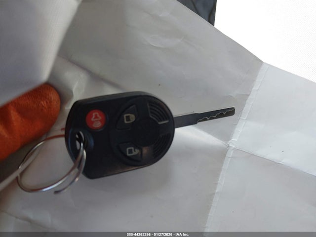 1FMCU0GX8FUA63025 Ford ESCAPE SE