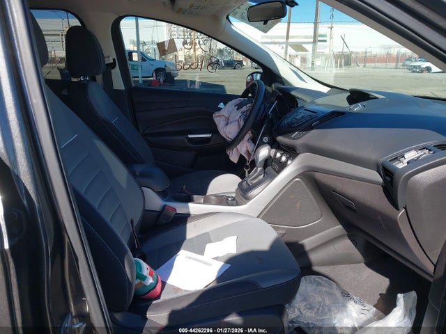 1FMCU0GX8FUA63025 Ford ESCAPE SE