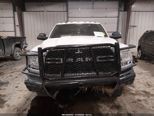 2021 Ram 2500 Tradesman  4x4 6'4 Box მანქანა იყიდება აუქციონზე, vin: 3C6UR5CJ1MG559185, აუქციონის ნომერი: 44262303