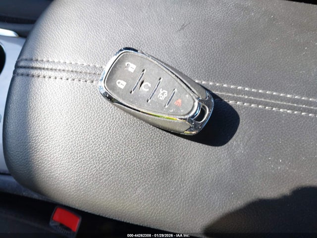 1G1ZD5STXLF089747 Chevrolet Malibu Fwd Lt