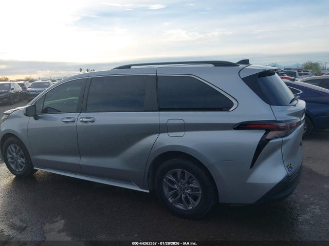5TDYRKEC7RS211004 Toyota SIENNA XLE
