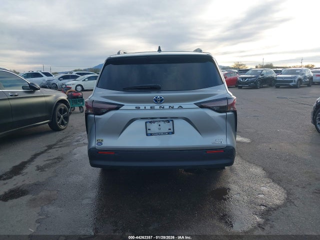 5TDYRKEC7RS211004 Toyota SIENNA XLE