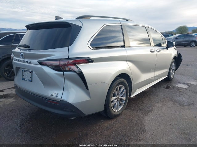 5TDYRKEC7RS211004 Toyota SIENNA XLE