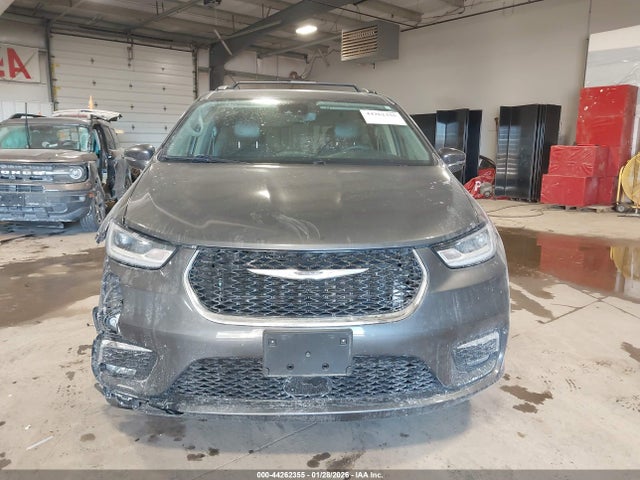 2022 Chrysler Pacifica Touring L მანქანა იყიდება აუქციონზე, vin: 2C4RC1BG4NR178330, აუქციონის ნომერი: 44262355