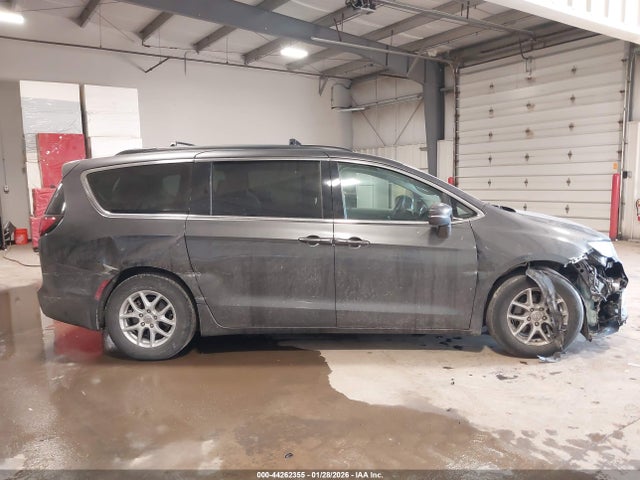 2022 Chrysler Pacifica Touring L მანქანა იყიდება აუქციონზე, vin: 2C4RC1BG4NR178330, აუქციონის ნომერი: 44262355