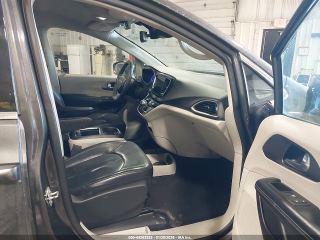 2022 Chrysler Pacifica Touring L მანქანა იყიდება აუქციონზე, vin: 2C4RC1BG4NR178330, აუქციონის ნომერი: 44262355