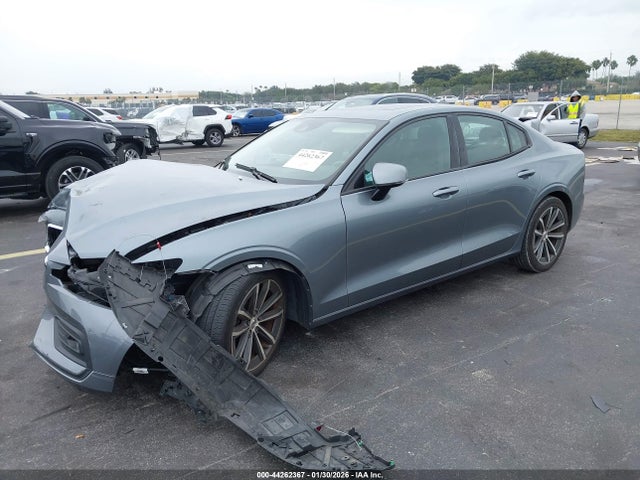 2021 VOLVO S60 7JR102FK2MG093210 Photo 1