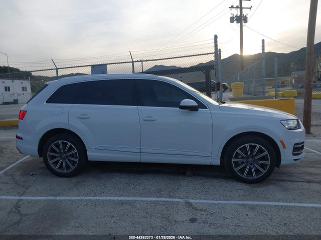 WA1LAAF72JD036961 Audi Q7 3.0t Premium