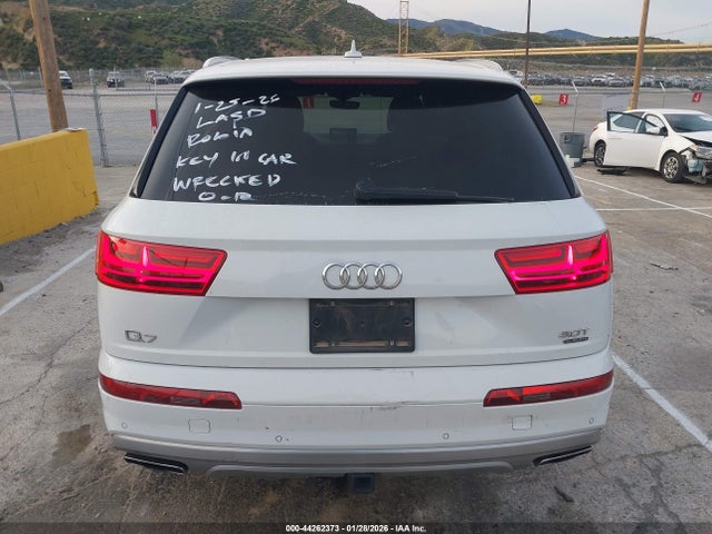 WA1LAAF72JD036961 Audi Q7 3.0t Premium