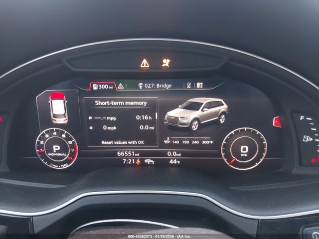 WA1LAAF72JD036961 Audi Q7 3.0t Premium