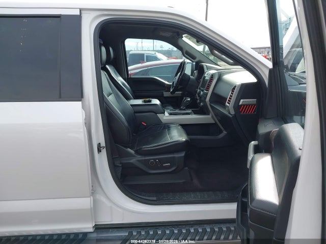 1FTEW1EG1GKD31717 Ford F-150 Lariat