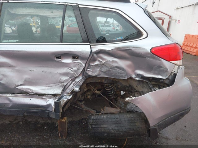 4S4BRCAC9E3325806 Subaru Outback 2.5i