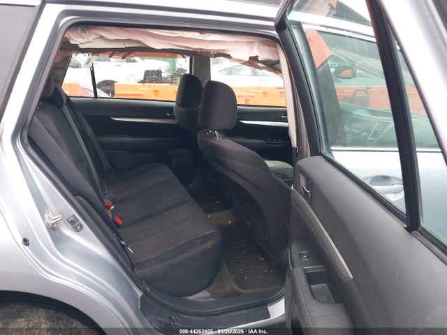4S4BRCAC9E3325806 Subaru Outback 2.5i