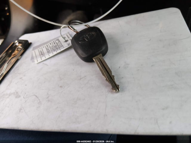 2T1BURHE2KC156146 Toyota COROLLA LE
