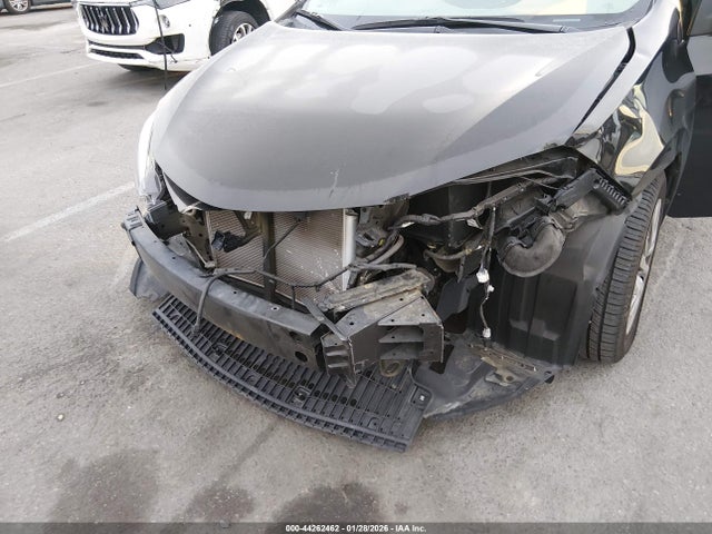 2T1BURHE2KC156146 Toyota COROLLA LE