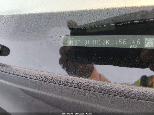 2T1BURHE2KC156146 Toyota COROLLA LE