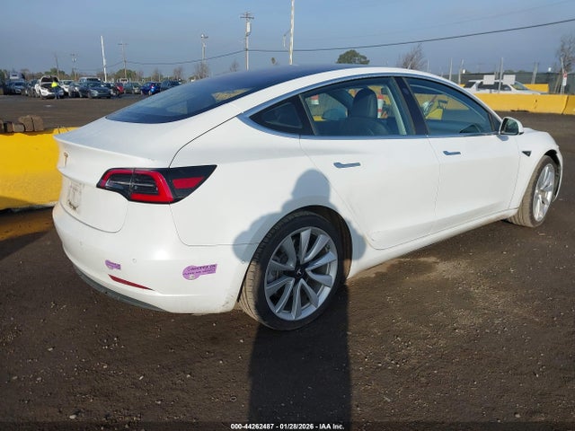 2018 TESLA MODEL 3 5YJ3E1EA5JF049140 Photo 3