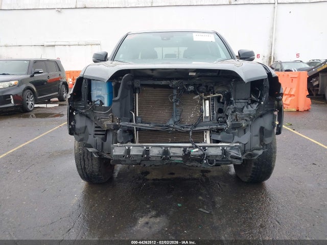 3TMGZ5AN2NM506378 Toyota Tacoma Limited