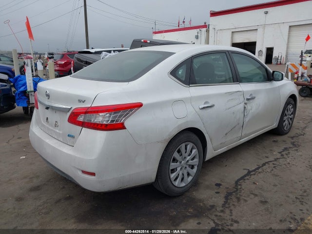 3N1AB7AP0EL635767 Nissan SENTRA SV